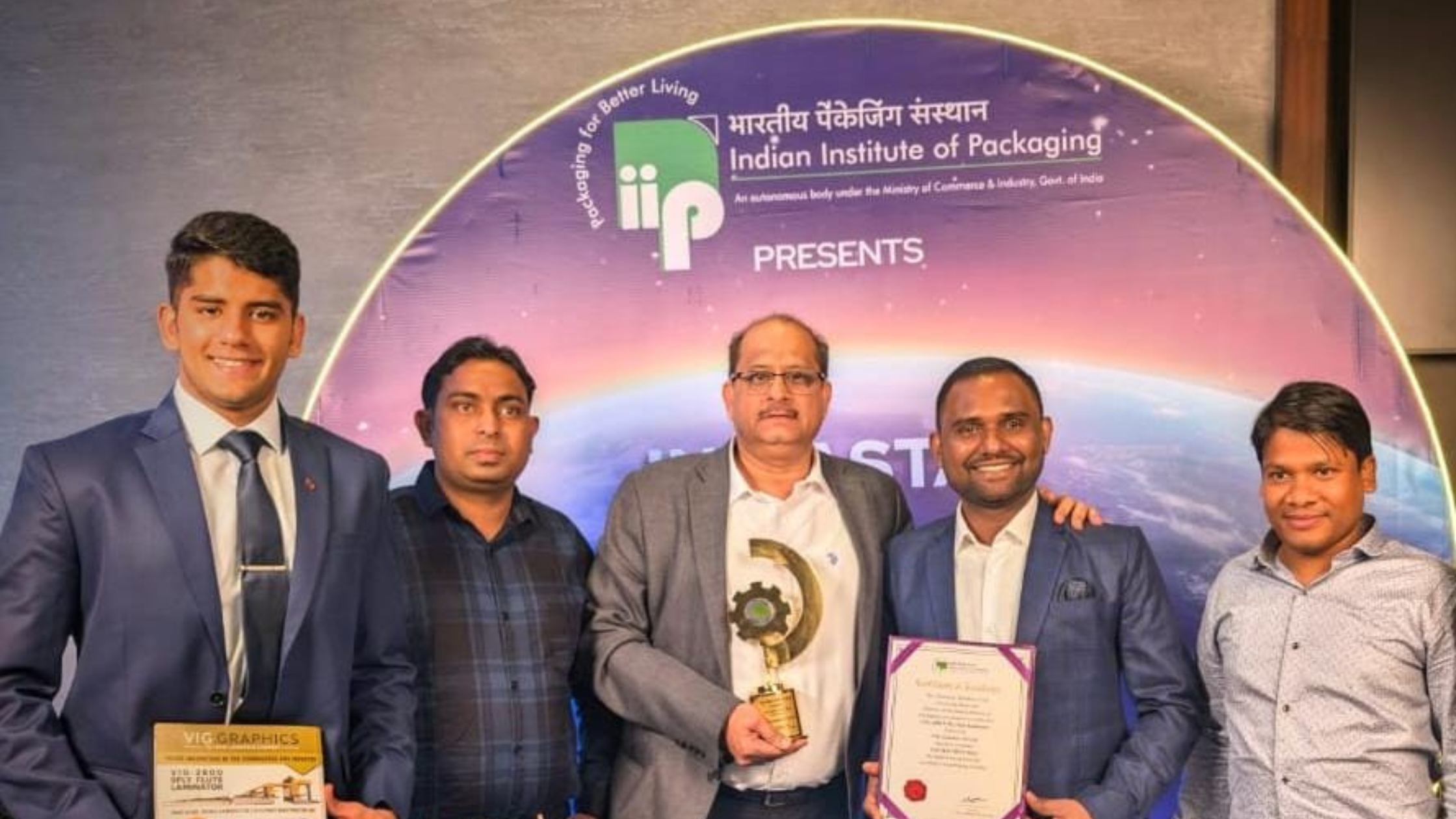 Read more about the article VIG Graphics Achieves Prestigious PACmachine Award Again in 2025